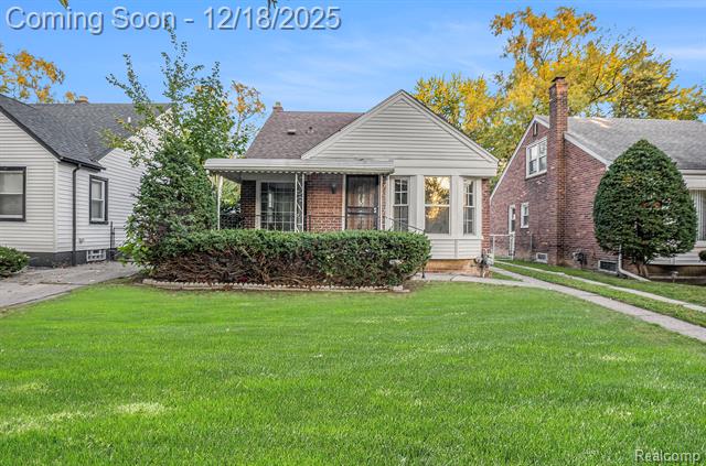 Builiding view thirty four for 12080 Heyden, Detroit, MI. 48228