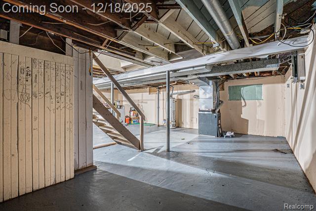 Builiding view twenty eight for 12080 Heyden, Detroit, MI. 48228