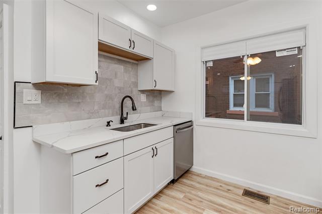 Builiding view twenty for 3297 Taylor, Detroit, MI. 48206