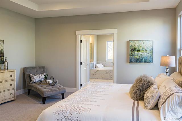 Builiding view ten for 3753 Kinsley, Ann Arbor, MI. 48105