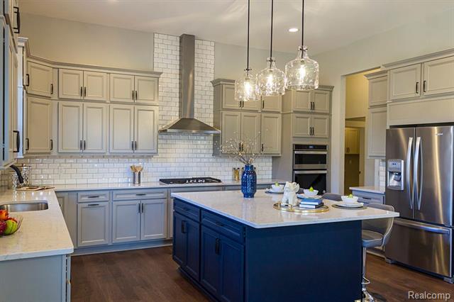 Builiding view twenty one for 3753 Kinsley, Ann Arbor, MI. 48105