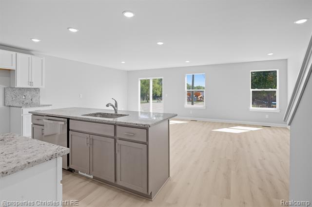 Builiding view nineteen for 100 Parsons Lane, Saline, MI. 48176