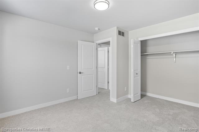 Builiding view twenty one for 100 Parsons Lane, Saline, MI. 48176