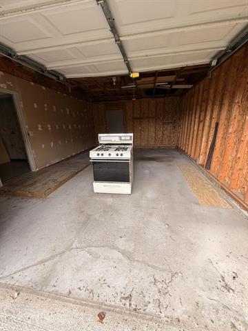 Builiding view ten for 543 Dennis, Ludington, MI. 49431