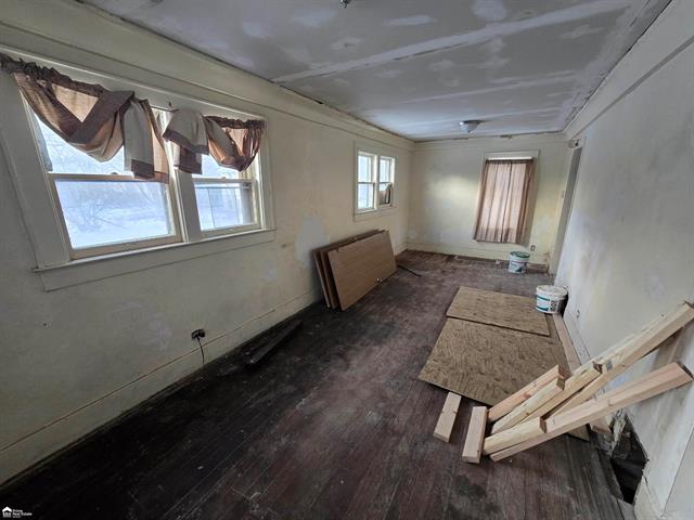 Builiding view eight for 341 Crosby, Flint, MI. 48503