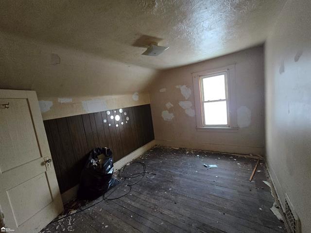 Builiding view five for 341 Crosby, Flint, MI. 48503