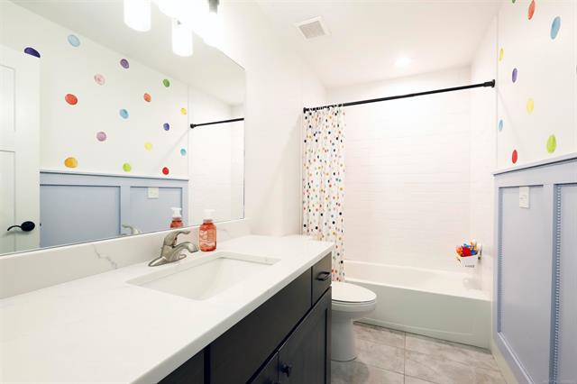 Builiding view thirty two for 3179 Regatta, Saint Clair, MI. 48079