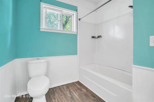 Builiding view thirteen for 1700 Marquette, Saginaw, MI. 48602