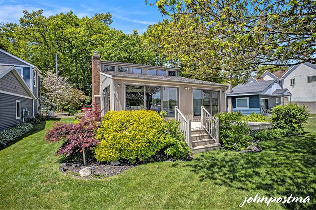 front view for 1875 Edwin Drive, Wayland, Mi. 49348