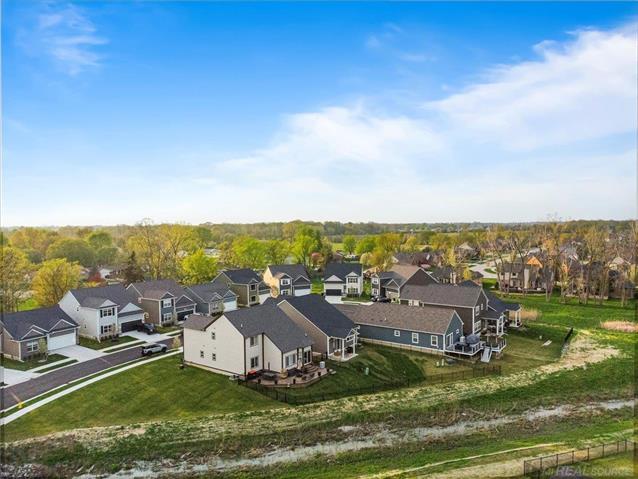 Builiding view forty one for 27633 Mary Jane Lane E, New Baltimore, MI. 48047