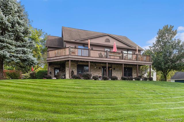front view for 928 Westwind Shore Drive, Howell, Mi. 48843