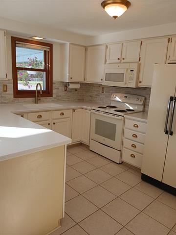 Builiding view nine for 806 Augres River, Au Gres, MI. 48703