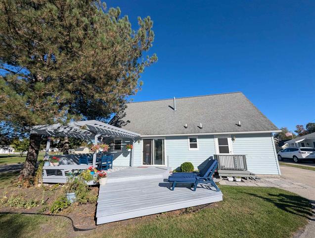 Builiding view three for 806 Augres River, Au Gres, MI. 48703