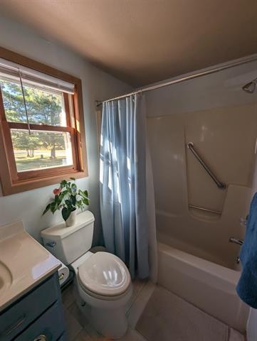 Builiding view twenty eight for 806 Augres River, Au Gres, MI. 48703