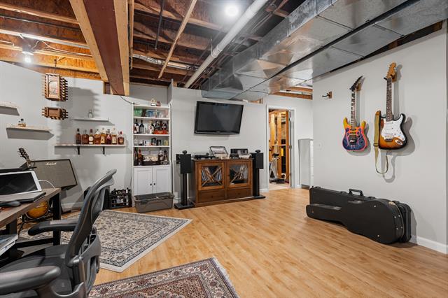 Builiding view thirty two for 6086 Taggers, Richland, MI. 49083