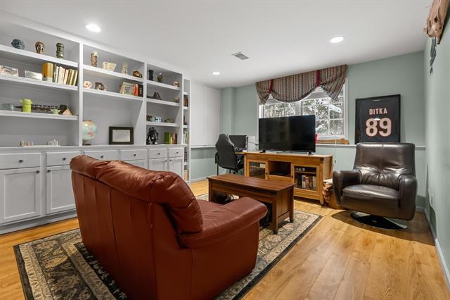 Builiding view twenty nine for 6086 Taggers, Richland, MI. 49083