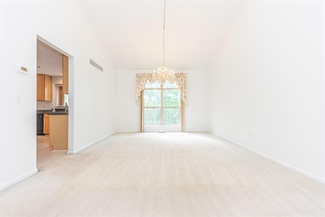 Builiding view eighteen for 4663 Rosewood, West Bloomfield, MI. 48323