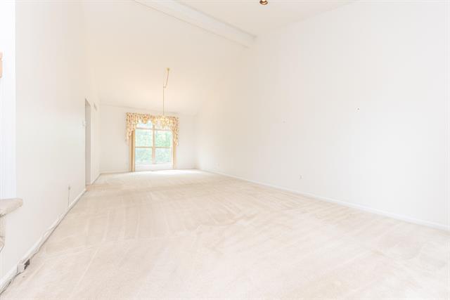 Builiding view fifteen for 4663 Rosewood, West Bloomfield, MI. 48323