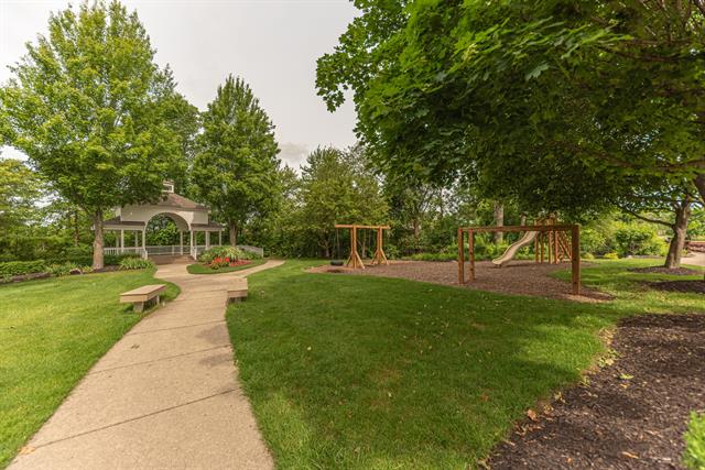 Builiding view five for 4663 Rosewood, West Bloomfield, MI. 48323