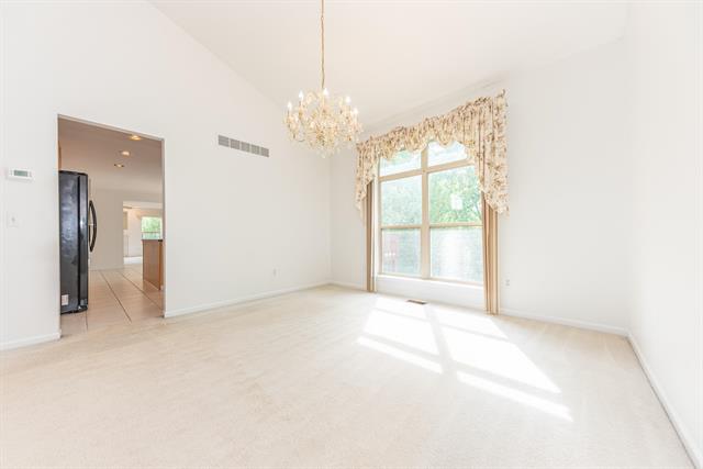 Builiding view nineteen for 4663 Rosewood, West Bloomfield, MI. 48323