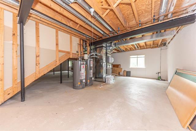 Builiding view sixty for 4663 Rosewood, West Bloomfield, MI. 48323