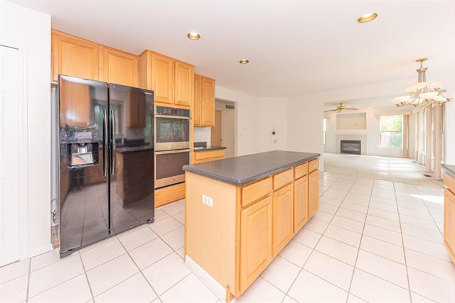 Builiding view twenty three for 4663 Rosewood, West Bloomfield, MI. 48323