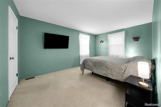 Builiding view eleven for 44167 Providence, Clinton Township, MI. 48038