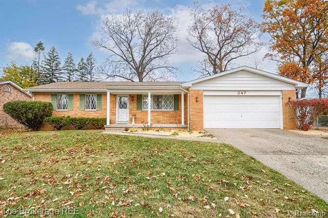 front view for 247 Leroy Street, Montrose, Mi. 48457