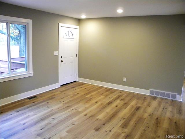 Builiding view eight for 10287 Frances, Otisville, MI. 48463