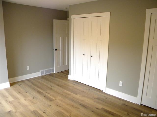 Builiding view sixteen for 10287 Frances, Otisville, MI. 48463