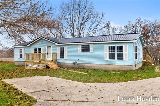 Builiding view one for 6220 Riverside, Saranac, MI. 48881