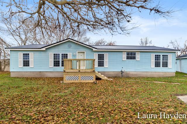 Builiding view two for 6220 Riverside, Saranac, MI. 48881