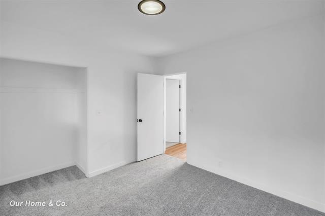 Builiding view twenty eight for 2502 Lee, Bay City, MI. 48708