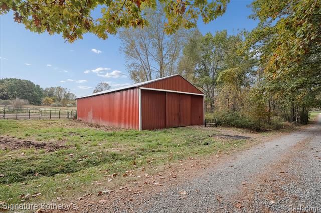 Builiding view two for 4540 Timber, Dryden, MI. 48428