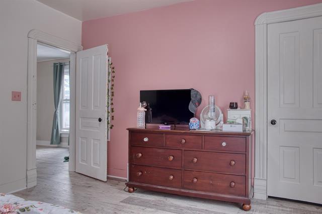 Builiding view fifteen for 701 Pine, Owosso, MI. 48867