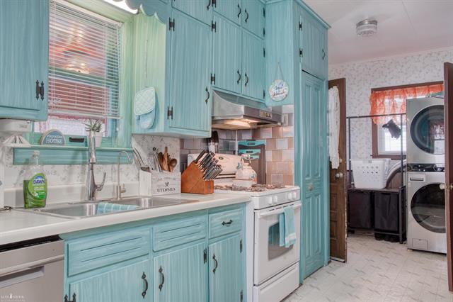 Builiding view three for 701 Pine, Owosso, MI. 48867