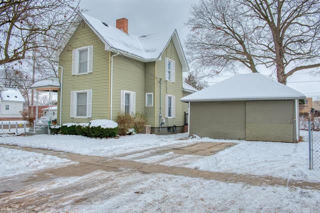 Builiding view twenty six for 701 Pine, Owosso, MI. 48867