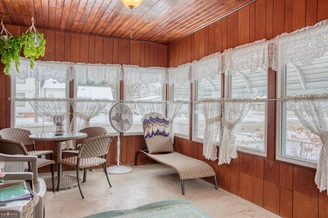 Builiding view twenty two for 701 Pine, Owosso, MI. 48867