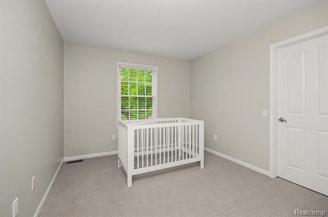 Builiding view fifty five for 4575 Northridge, West Bloomfield, MI. 48323