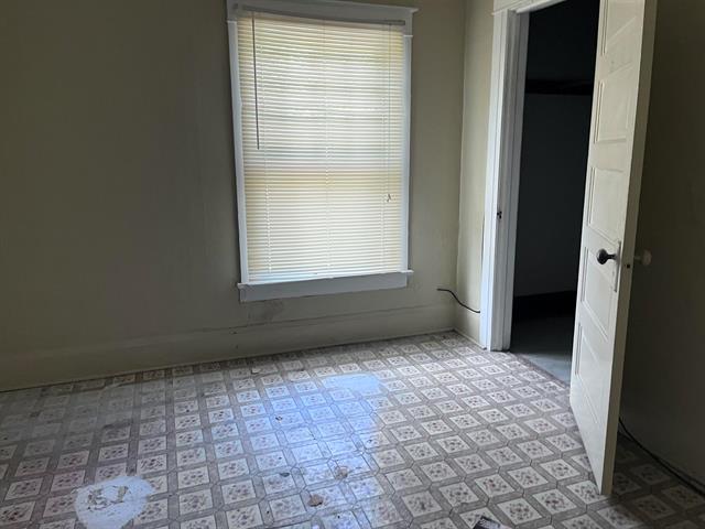 Builiding view eight for 410 Fourth, Flint, MI. 48503