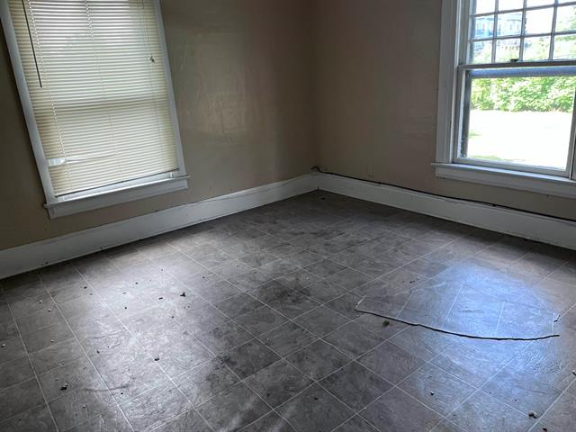 Builiding view fifteen for 410 Fourth, Flint, MI. 48503