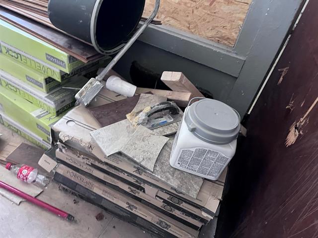 Builiding view thirteen for 410 Fourth, Flint, MI. 48503