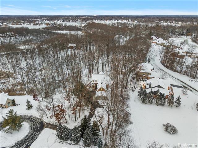 Builiding view eighty five for 3412 Timberlake, Walled Lake, MI. 48390