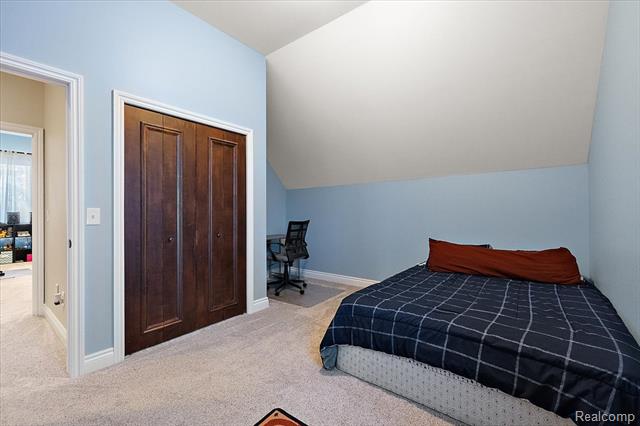 Builiding view forty for 3412 Timberlake, Walled Lake, MI. 48390