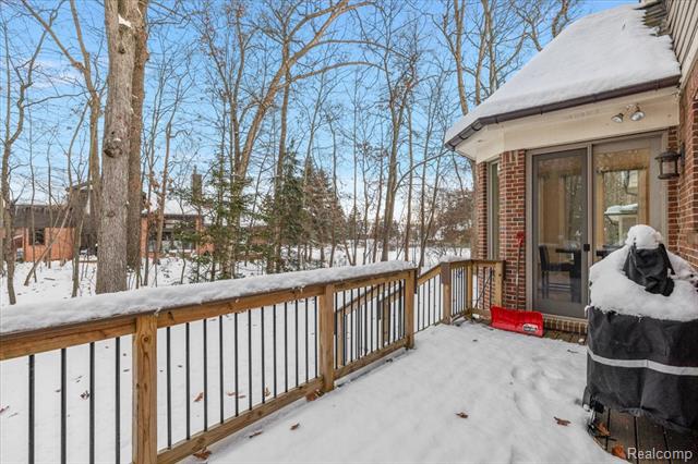 Builiding view seventy nine for 3412 Timberlake, Walled Lake, MI. 48390