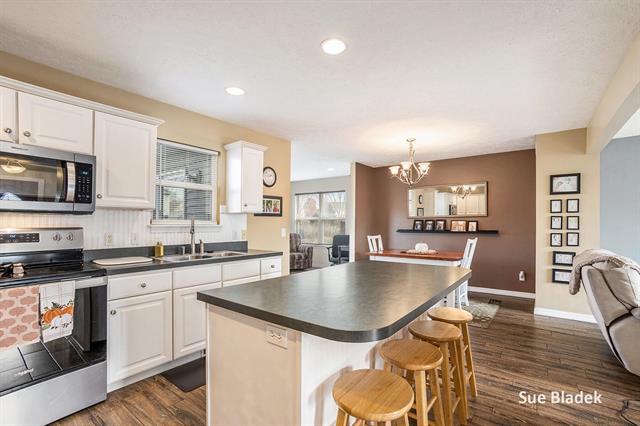 Builiding view fifteen for 8641 Suntree, Zeeland, MI. 49464