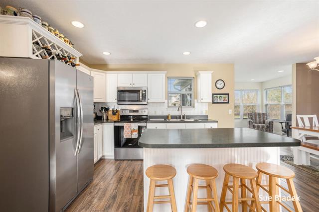 Builiding view thirteen for 8641 Suntree, Zeeland, MI. 49464