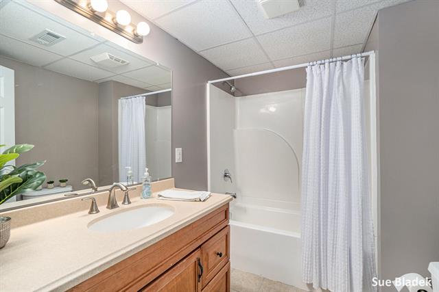 Builiding view thirty eight for 8641 Suntree, Zeeland, MI. 49464