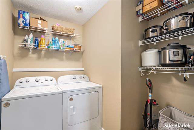 Builiding view thirty four for 8641 Suntree, Zeeland, MI. 49464