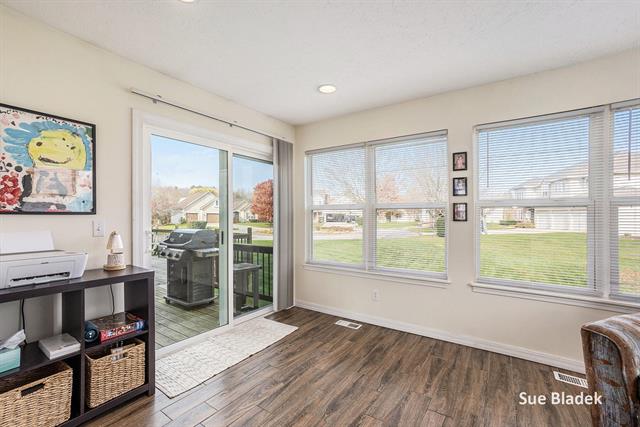 Builiding view twenty for 8641 Suntree, Zeeland, MI. 49464